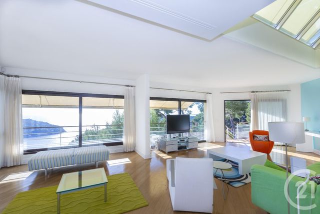 maison à vendre - 7 pièces - 388.0 m2 - VILLEFRANCHE SUR MER - 06 - PROVENCE-ALPES-COTE-D-AZUR - Century 21 Lafage Transactions maison à vendre - 7 pièces - 388.0 m2 - VILLEFRANCHE SUR MER - 06 - PROVENCE-ALPES-COTE-D-AZUR - Century 21 Lafage Transactions