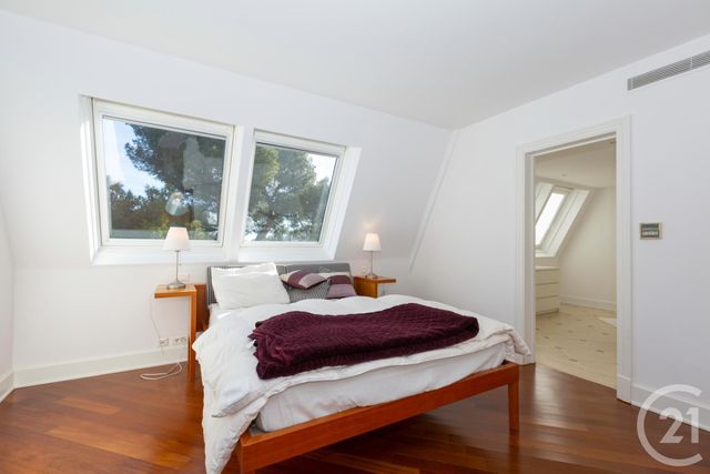 maison à vendre - 7 pièces - 388.0 m2 - VILLEFRANCHE SUR MER - 06 - PROVENCE-ALPES-COTE-D-AZUR - Century 21 Lafage Transactions maison à vendre - 7 pièces - 388.0 m2 - VILLEFRANCHE SUR MER - 06 - PROVENCE-ALPES-COTE-D-AZUR - Century 21 Lafage Transactions