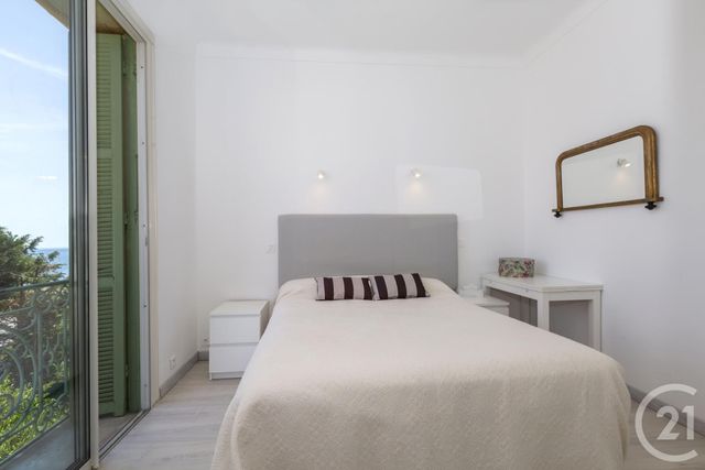 Afficher la photo en grand Appartement F2 à vendre - 2 pièces - 48.0 m2 - VILLEFRANCHE SUR MER - 06 - PROVENCE-ALPES-COTE-D-AZUR - Century 21 Lafage Transactions