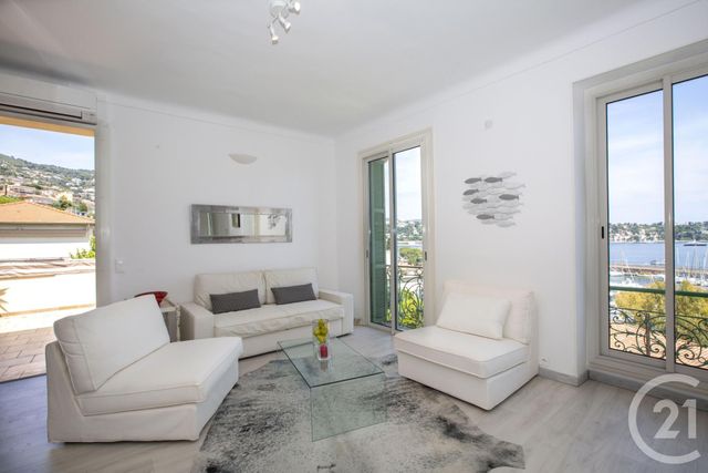 Afficher la photo en grand Appartement F2 à vendre - 2 pièces - 48.0 m2 - VILLEFRANCHE SUR MER - 06 - PROVENCE-ALPES-COTE-D-AZUR - Century 21 Lafage Transactions