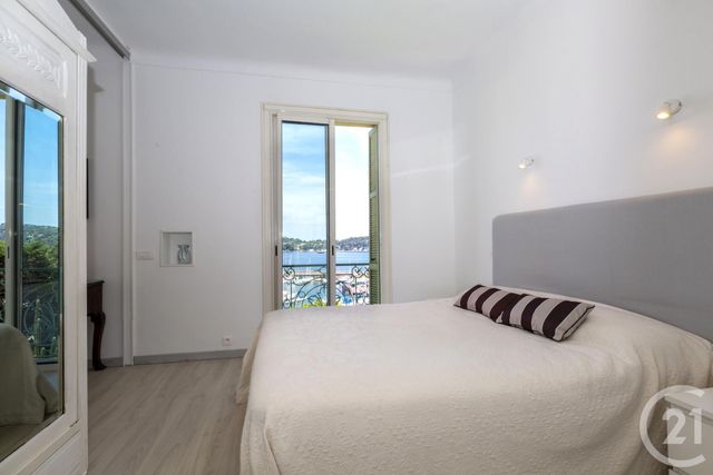 Afficher la photo en grand Appartement F2 à vendre - 2 pièces - 48.0 m2 - VILLEFRANCHE SUR MER - 06 - PROVENCE-ALPES-COTE-D-AZUR - Century 21 Lafage Transactions