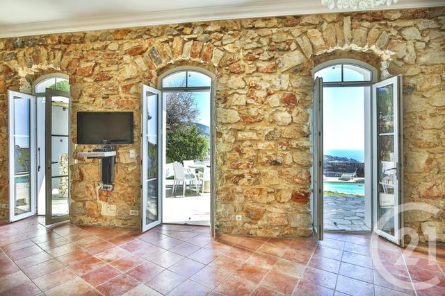 Afficher la photo en grand maison à vendre - 5 pièces - 162.0 m2 - VILLEFRANCHE SUR MER - 06 - PROVENCE-ALPES-COTE-D-AZUR - Century 21 Lafage Transactions