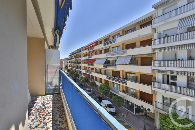 Afficher la photo en grand Appartement F2 à vendre - 2 pièces - 44.0 m2 - BEAULIEU SUR MER - 06 - PROVENCE-ALPES-COTE-D-AZUR - Century 21 Lafage Transactions