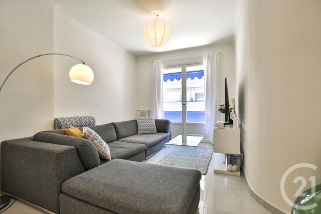 Afficher la photo en grand Appartement F2 à vendre - 2 pièces - 44.0 m2 - BEAULIEU SUR MER - 06 - PROVENCE-ALPES-COTE-D-AZUR - Century 21 Lafage Transactions