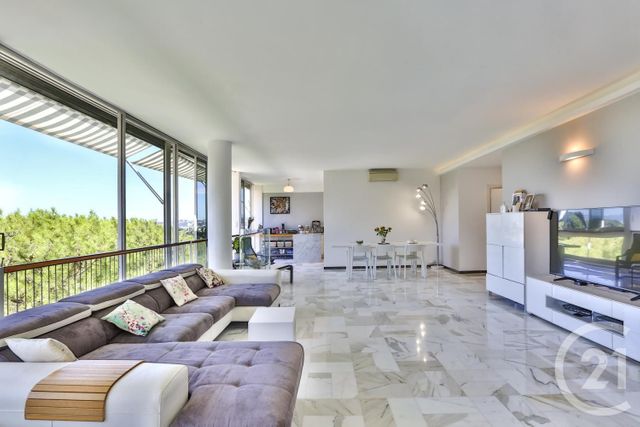 Afficher la photo en grand Appartement F4 à vendre - 4 pièces - 143.0 m2 - NICE - 06 - PROVENCE-ALPES-COTE-D-AZUR - Century 21 Lafage Transactions