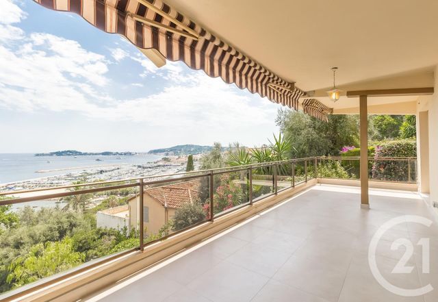 Afficher la photo en grand Appartement F3 à vendre - 3 pièces - 71.0 m2 - BEAULIEU SUR MER - 06 - PROVENCE-ALPES-COTE-D-AZUR - Century 21 Lafage Transactions