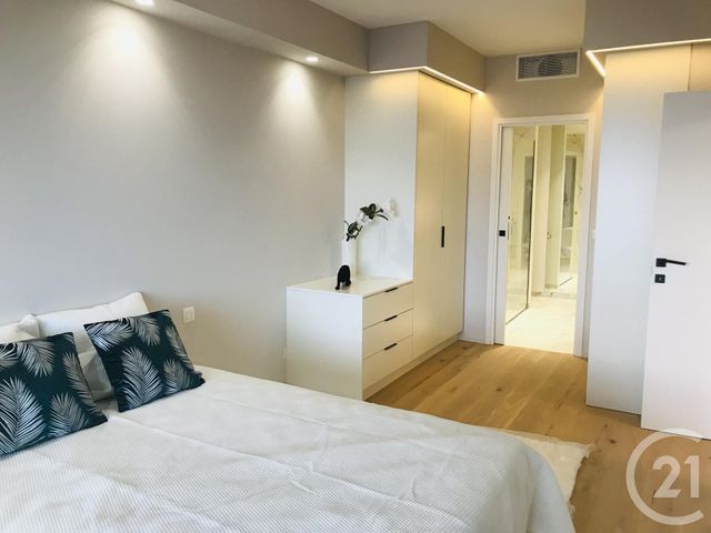 Afficher la photo en grand Appartement F3 à vendre - 3 pièces - 71.0 m2 - BEAULIEU SUR MER - 06 - PROVENCE-ALPES-COTE-D-AZUR - Century 21 Lafage Transactions