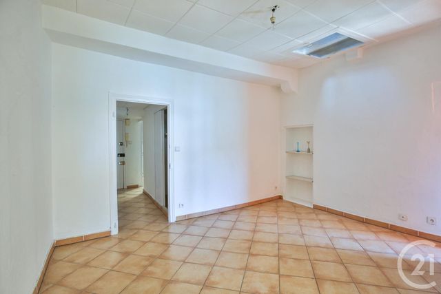 Appartement F3 à vendre - 3 pièces - 58.79 m2 - VILLEFRANCHE SUR MER - 06 - PROVENCE-ALPES-COTE-D-AZUR - Century 21 Lafage Transactions Appartement F3 à vendre - 3 pièces - 58.79 m2 - VILLEFRANCHE SUR MER - 06 - PROVENCE-ALPES-COTE-D-AZUR - Century 21 Lafage Transactions