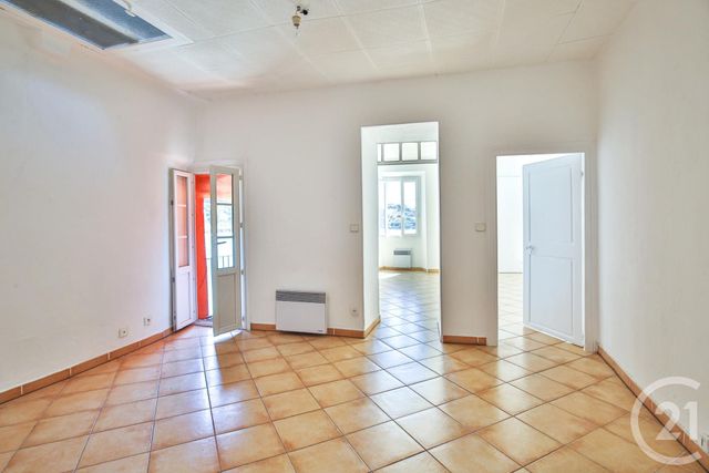 Appartement F3 à vendre - 3 pièces - 58.79 m2 - VILLEFRANCHE SUR MER - 06 - PROVENCE-ALPES-COTE-D-AZUR - Century 21 Lafage Transactions Appartement F3 à vendre - 3 pièces - 58.79 m2 - VILLEFRANCHE SUR MER - 06 - PROVENCE-ALPES-COTE-D-AZUR - Century 21 Lafage Transactions