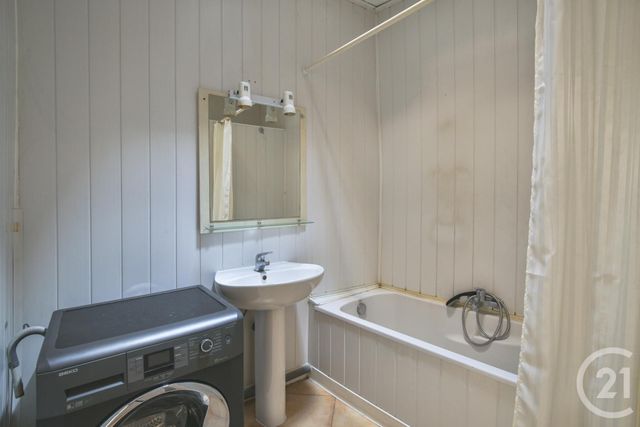 Appartement F3 à vendre - 3 pièces - 58.79 m2 - VILLEFRANCHE SUR MER - 06 - PROVENCE-ALPES-COTE-D-AZUR - Century 21 Lafage Transactions Appartement F3 à vendre - 3 pièces - 58.79 m2 - VILLEFRANCHE SUR MER - 06 - PROVENCE-ALPES-COTE-D-AZUR - Century 21 Lafage Transactions