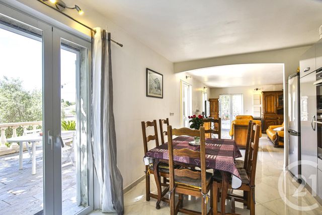 maison à vendre - 5 pièces - 140.0 m2 - VILLEFRANCHE SUR MER - 06 - PROVENCE-ALPES-COTE-D-AZUR - Century 21 Lafage Transactions maison à vendre - 5 pièces - 140.0 m2 - VILLEFRANCHE SUR MER - 06 - PROVENCE-ALPES-COTE-D-AZUR - Century 21 Lafage Transactions