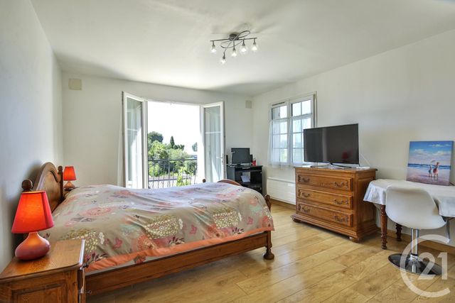 maison à vendre - 5 pièces - 140.0 m2 - VILLEFRANCHE SUR MER - 06 - PROVENCE-ALPES-COTE-D-AZUR - Century 21 Lafage Transactions maison à vendre - 5 pièces - 140.0 m2 - VILLEFRANCHE SUR MER - 06 - PROVENCE-ALPES-COTE-D-AZUR - Century 21 Lafage Transactions