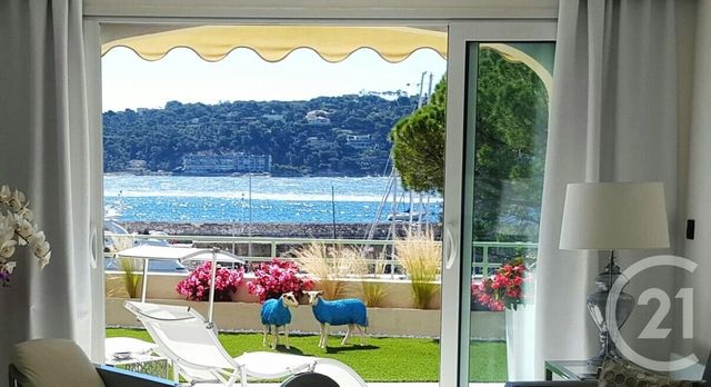 Appartement F3 à vendre - 3 pièces - 68.0 m2 - VILLEFRANCHE SUR MER - 06 - PROVENCE-ALPES-COTE-D-AZUR - Century 21 Lafage Transactions Appartement F3 à vendre - 3 pièces - 68.0 m2 - VILLEFRANCHE SUR MER - 06 - PROVENCE-ALPES-COTE-D-AZUR - Century 21 Lafage Transactions