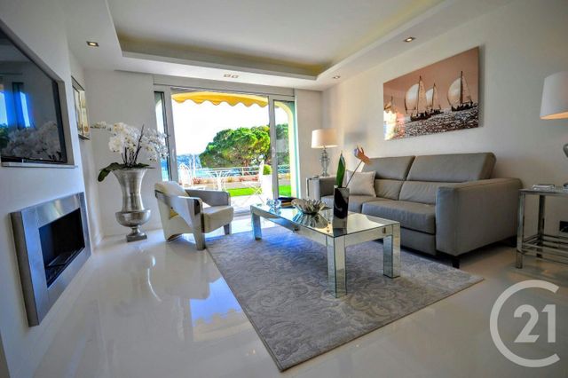 Appartement F3 à vendre - 3 pièces - 68.0 m2 - VILLEFRANCHE SUR MER - 06 - PROVENCE-ALPES-COTE-D-AZUR - Century 21 Lafage Transactions Appartement F3 à vendre - 3 pièces - 68.0 m2 - VILLEFRANCHE SUR MER - 06 - PROVENCE-ALPES-COTE-D-AZUR - Century 21 Lafage Transactions