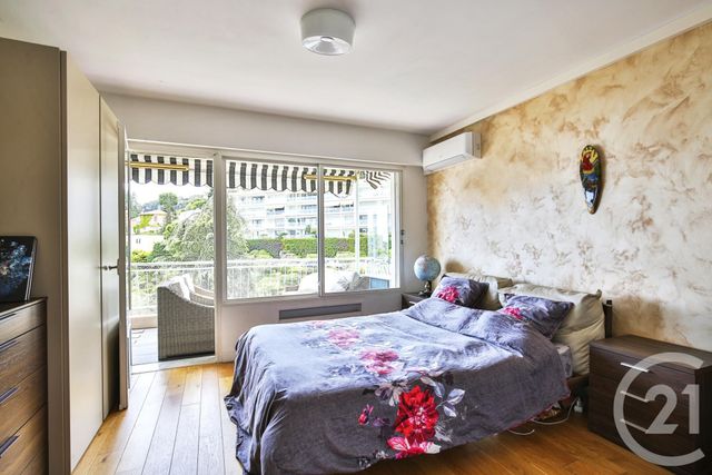Appartement F3 à vendre - 3 pièces - 76.0 m2 - VILLEFRANCHE SUR MER - 06 - PROVENCE-ALPES-COTE-D-AZUR - Century 21 Lafage Transactions Appartement F3 à vendre - 3 pièces - 76.0 m2 - VILLEFRANCHE SUR MER - 06 - PROVENCE-ALPES-COTE-D-AZUR - Century 21 Lafage Transactions