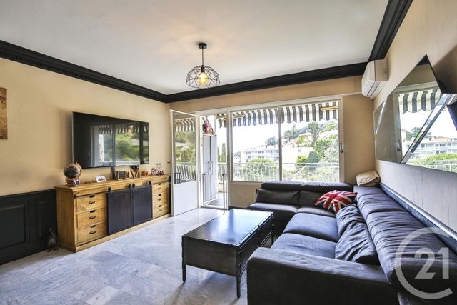 Appartement F3 à vendre - 3 pièces - 76.0 m2 - VILLEFRANCHE SUR MER - 06 - PROVENCE-ALPES-COTE-D-AZUR - Century 21 Lafage Transactions Appartement F3 à vendre - 3 pièces - 76.0 m2 - VILLEFRANCHE SUR MER - 06 - PROVENCE-ALPES-COTE-D-AZUR - Century 21 Lafage Transactions