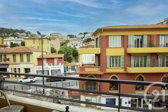 Appartement F3 à vendre - 3 pièces - 59.51 m2 - VILLEFRANCHE SUR MER - 06 - PROVENCE-ALPES-COTE-D-AZUR - Century 21 Lafage Transactions Appartement F3 à vendre - 3 pièces - 59.51 m2 - VILLEFRANCHE SUR MER - 06 - PROVENCE-ALPES-COTE-D-AZUR - Century 21 Lafage Transactions
