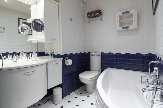Appartement F4 à vendre - 4 pièces - 130.0 m2 - NICE - 06 - PROVENCE-ALPES-COTE-D-AZUR - Century 21 Lafage Transactions Appartement F4 à vendre - 4 pièces - 130.0 m2 - NICE - 06 - PROVENCE-ALPES-COTE-D-AZUR - Century 21 Lafage Transactions