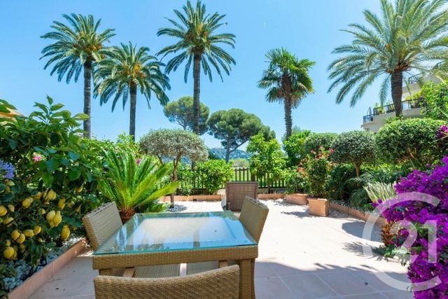 Appartement F4 à vendre - 4 pièces - 130.0 m2 - NICE - 06 - PROVENCE-ALPES-COTE-D-AZUR - Century 21 Lafage Transactions Appartement F4 à vendre - 4 pièces - 130.0 m2 - NICE - 06 - PROVENCE-ALPES-COTE-D-AZUR - Century 21 Lafage Transactions