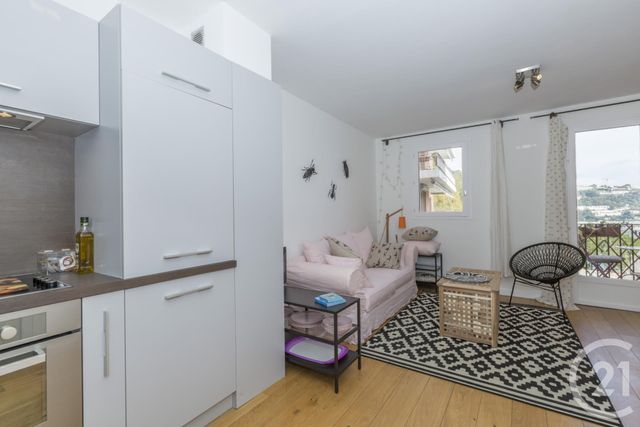Studio à vendre - 1 pièce - 26.06 m2 - VILLEFRANCHE SUR MER - 06 - PROVENCE-ALPES-COTE-D-AZUR - Century 21 Lafage Transactions Studio à vendre - 1 pièce - 26.06 m2 - VILLEFRANCHE SUR MER - 06 - PROVENCE-ALPES-COTE-D-AZUR - Century 21 Lafage Transactions