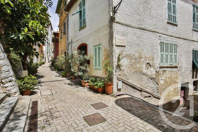 Afficher la photo en grand Appartement Duplex à vendre - 2 pièces - 22.0 m2 - VILLEFRANCHE SUR MER - 06 - PROVENCE-ALPES-COTE-D-AZUR - Century 21 Lafage Transactions