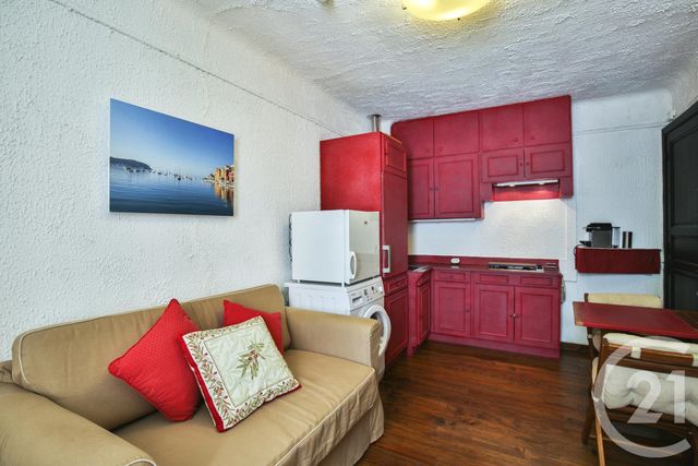 Afficher la photo en grand Appartement Duplex à vendre - 2 pièces - 22.0 m2 - VILLEFRANCHE SUR MER - 06 - PROVENCE-ALPES-COTE-D-AZUR - Century 21 Lafage Transactions