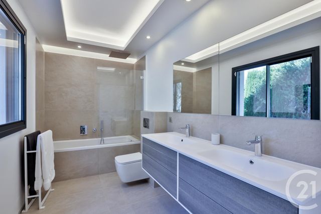 maison à vendre - 7 pièces - 300.0 m2 - VILLEFRANCHE SUR MER - 06 - PROVENCE-ALPES-COTE-D-AZUR - Century 21 Lafage Transactions