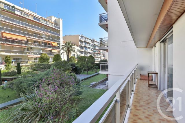 Appartement F2 à vendre - 2 pièces - 43.05 m2 - NICE - 06 - PROVENCE-ALPES-COTE-D-AZUR - Century 21 Lafage Transactions