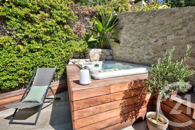 Appartement F3 à vendre - 3 pièces - 88.66 m2 - VILLEFRANCHE SUR MER - 06 - PROVENCE-ALPES-COTE-D-AZUR - Century 21 Lafage Transactions