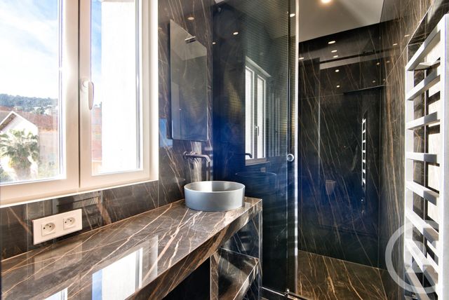 Appartement Duplex à vendre - 2 pièces - 45.9 m2 - VILLEFRANCHE SUR MER - 06 - PROVENCE-ALPES-COTE-D-AZUR - Century 21 Lafage Transactions