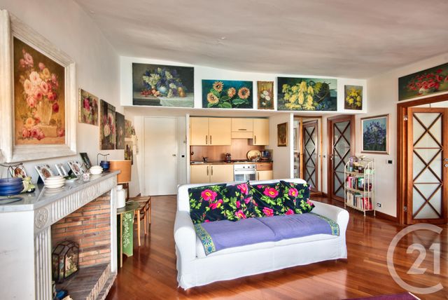 Afficher la photo en grand Appartement F2 à vendre - 2 pièces - 40.0 m2 - VILLEFRANCHE SUR MER - 06 - PROVENCE-ALPES-COTE-D-AZUR - Century 21 Lafage Transactions