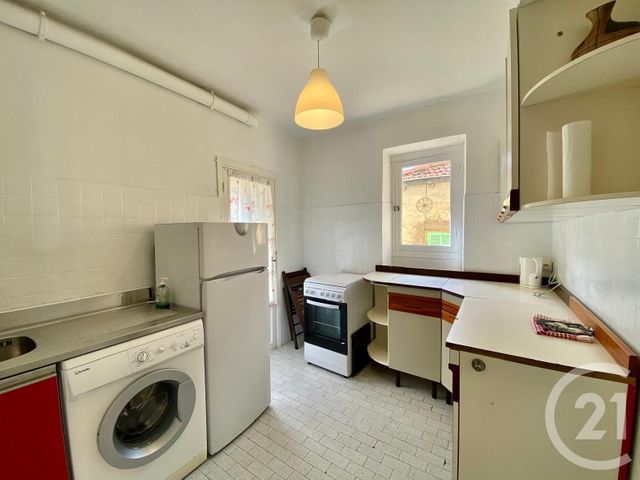 Afficher la photo en grand Appartement F3 à vendre - 3 pièces - 43.0 m2 - VILLEFRANCHE SUR MER - 06 - PROVENCE-ALPES-COTE-D-AZUR - Century 21 Lafage Transactions