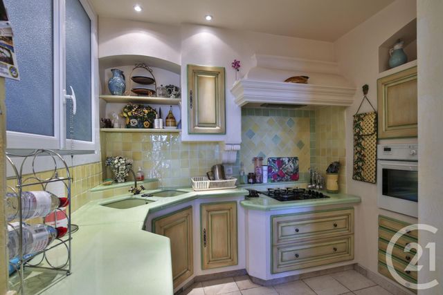 Afficher la photo en grand Appartement F3 à vendre - 3 pièces - 71.33 m2 - VILLEFRANCHE SUR MER - 06 - PROVENCE-ALPES-COTE-D-AZUR - Century 21 Lafage Transactions