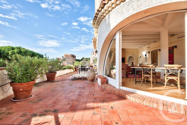 Appartement F4 à vendre - 4 pièces - 111.0 m2 - VILLEFRANCHE SUR MER - 06 - PROVENCE-ALPES-COTE-D-AZUR - Century 21 Lafage Transactions