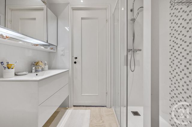 Appartement F2 à vendre - 2 pièces - 67.74 m2 - EZE - 06 - PROVENCE-ALPES-COTE-D-AZUR - Century 21 Lafage Transactions