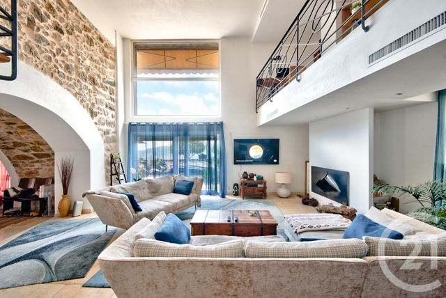 maison à vendre - 4 pièces - 175.0 m2 - CASTELLAR - 06 - PROVENCE-ALPES-COTE-D-AZUR - Century 21 Lafage Transactions