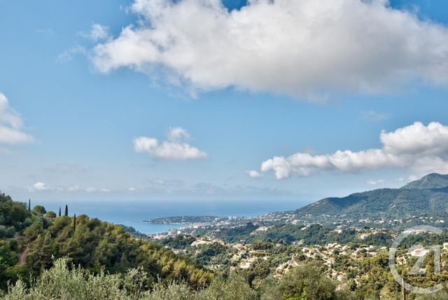 maison à vendre - 4 pièces - 175.0 m2 - CASTELLAR - 06 - PROVENCE-ALPES-COTE-D-AZUR - Century 21 Lafage Transactions