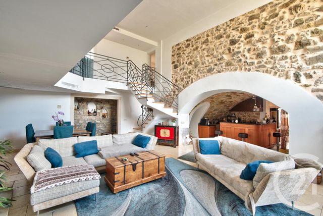 maison à vendre - 4 pièces - 175.0 m2 - CASTELLAR - 06 - PROVENCE-ALPES-COTE-D-AZUR - Century 21 Lafage Transactions