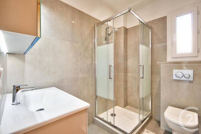 Appartement F3 à vendre - 3 pièces - 56.0 m2 - VILLEFRANCHE SUR MER - 06 - PROVENCE-ALPES-COTE-D-AZUR - Century 21 Lafage Transactions