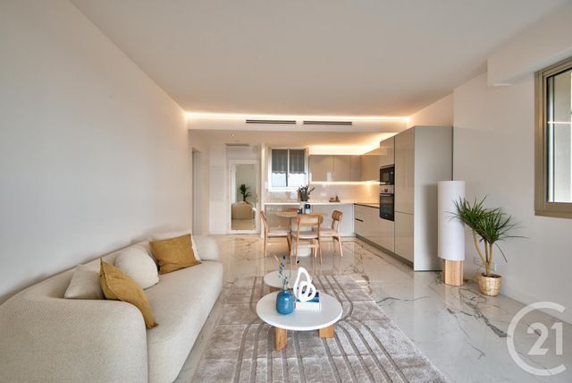 Appartement F3 à vendre - 3 pièces - 62.11 m2 - VILLEFRANCHE SUR MER - 06 - PROVENCE-ALPES-COTE-D-AZUR - Century 21 Lafage Transactions
