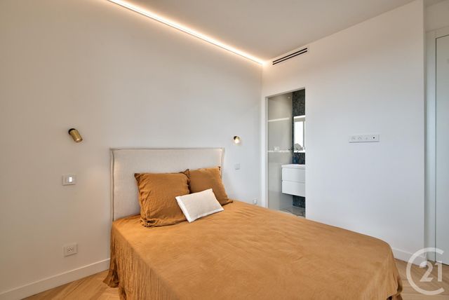 Appartement F3 à vendre - 3 pièces - 62.11 m2 - VILLEFRANCHE SUR MER - 06 - PROVENCE-ALPES-COTE-D-AZUR - Century 21 Lafage Transactions