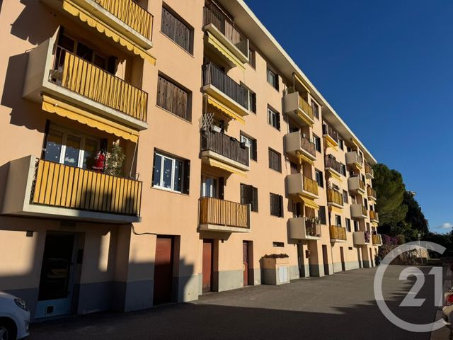 Appartement F3 à vendre - 3 pièces - 56.87 m2 - VILLEFRANCHE SUR MER - 06 - PROVENCE-ALPES-COTE-D-AZUR - Century 21 Lafage Transactions