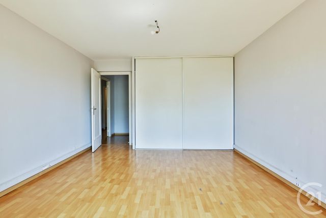 Appartement F3 à vendre - 3 pièces - 75.72 m2 - VILLEFRANCHE SUR MER - 06 - PROVENCE-ALPES-COTE-D-AZUR - Century 21 Lafage Transactions