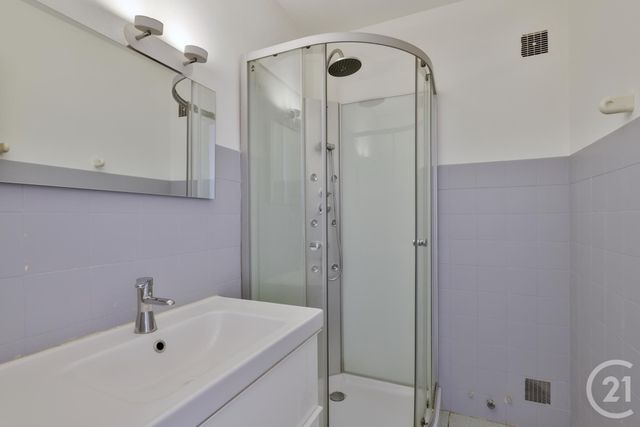 Appartement F3 à vendre - 3 pièces - 75.72 m2 - VILLEFRANCHE SUR MER - 06 - PROVENCE-ALPES-COTE-D-AZUR - Century 21 Lafage Transactions