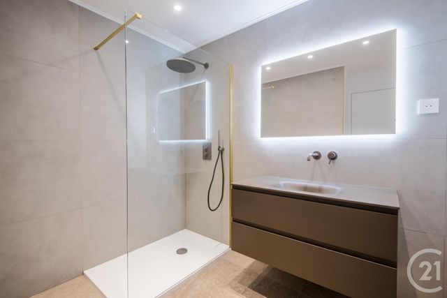 Appartement F3 à vendre - 3 pièces - 75.0 m2 - VILLEFRANCHE SUR MER - 06 - PROVENCE-ALPES-COTE-D-AZUR - Century 21 Lafage Transactions