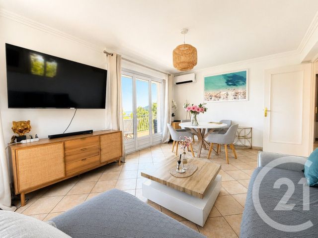 Appartement F3 à vendre - 3 pièces - 64.0 m2 - VILLEFRANCHE SUR MER - 06 - PROVENCE-ALPES-COTE-D-AZUR - Century 21 Lafage Transactions