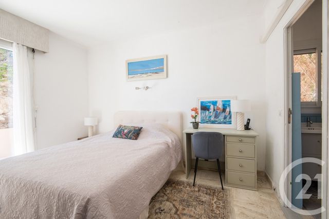 Appartement F4 à vendre - 4 pièces - 93.0 m2 - VILLEFRANCHE SUR MER - 06 - PROVENCE-ALPES-COTE-D-AZUR - Century 21 Lafage Transactions