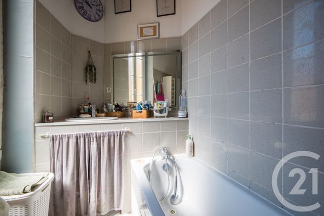 Appartement F3 à vendre - 3 pièces - 56.0 m2 - NICE - 06 - PROVENCE-ALPES-COTE-D-AZUR - Century 21 Lafage Transactions