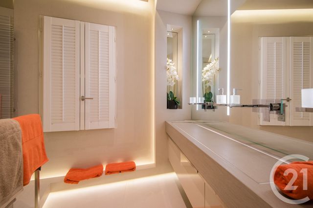 Appartement F2 à vendre - 2 pièces - 52.0 m2 - VILLEFRANCHE SUR MER - 06 - PROVENCE-ALPES-COTE-D-AZUR - Century 21 Lafage Transactions