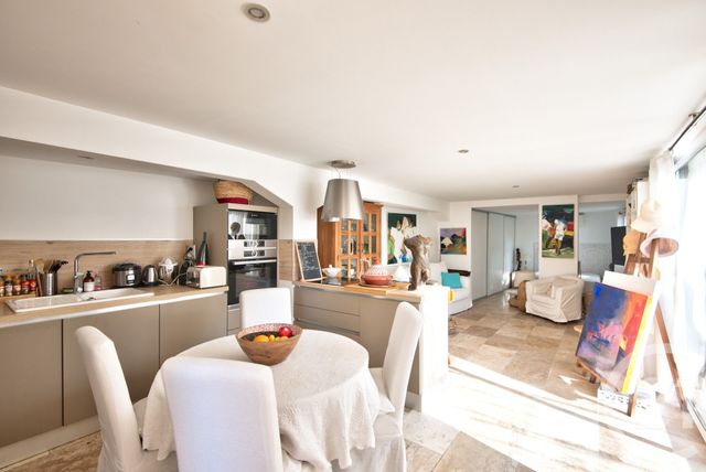 maison à vendre - 7 pièces - 184.7 m2 - NICE - 06 - PROVENCE-ALPES-COTE-D-AZUR - Century 21 Lafage Transactions